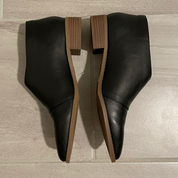 ❗️sold❗️ Women's Wenda Cut Out Bootie 9.5 - Picture 8 of 11
